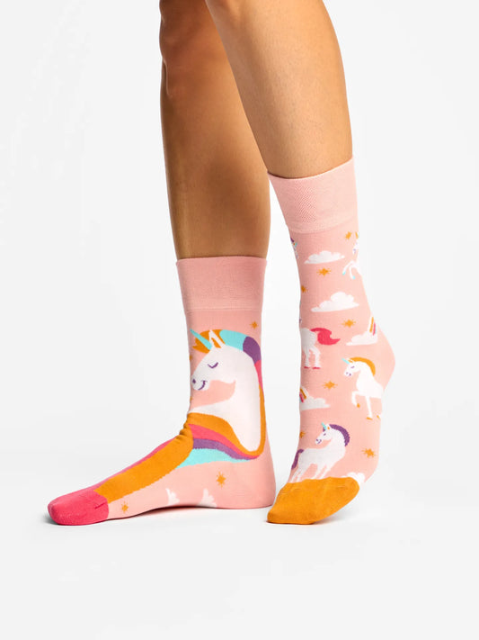 regular-socks-unicorn-in-the-clouds-0d/0da998548ac22356d979780bd0ab68b6fb7b9f0e
