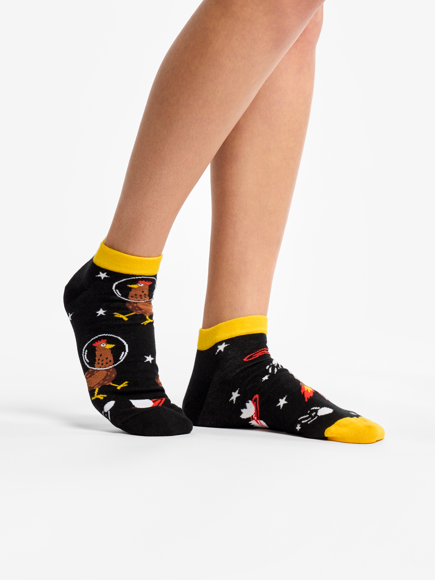 ankle-socks-hen-astronaut-02-ab/abca72235881abf388a1813b2d166e33085db05e