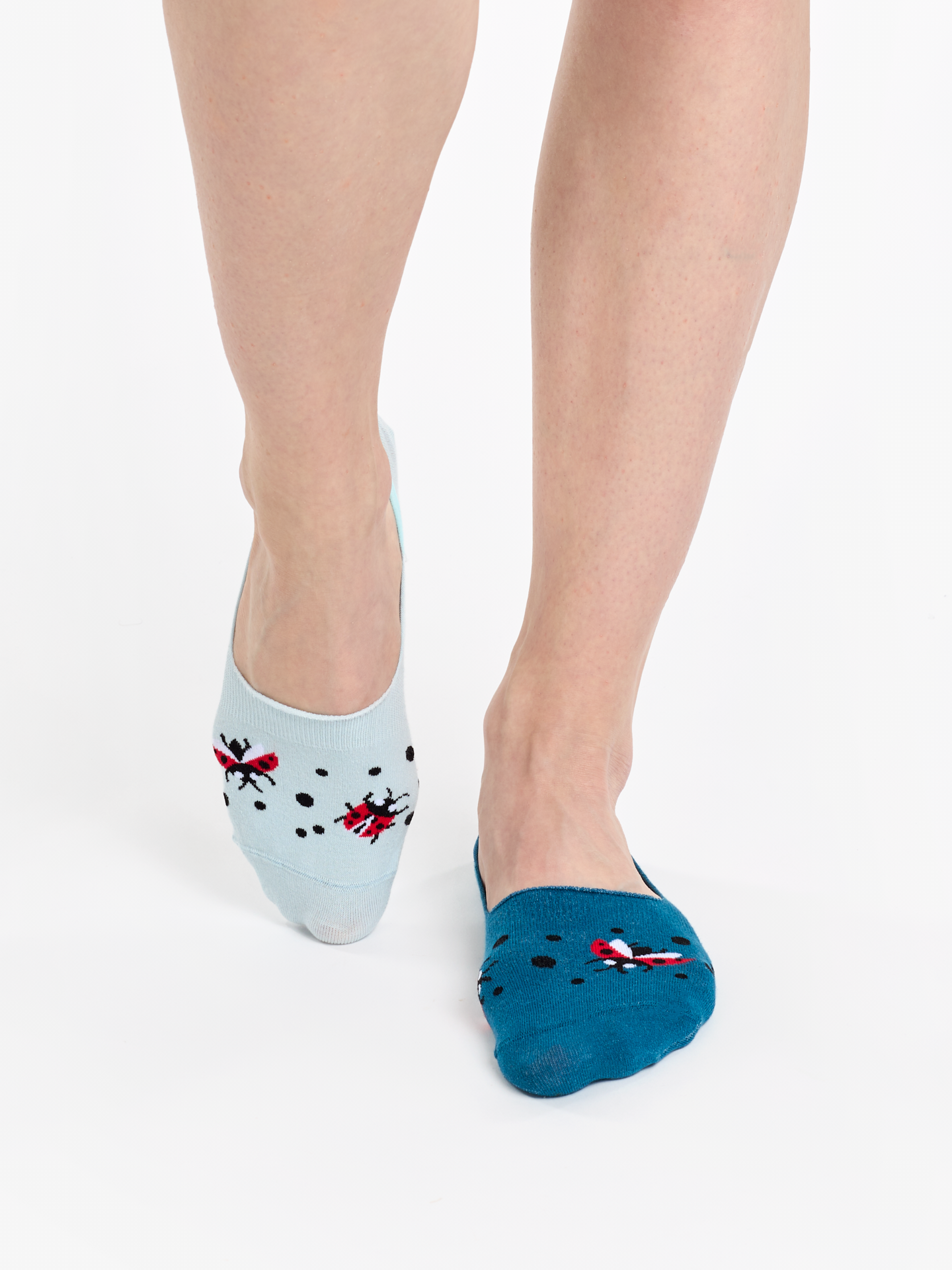 no-show-socks-ladybugs-dots-5e/5e86f24e65e0a8f2e47d75b4c7750d04d7c5fa42