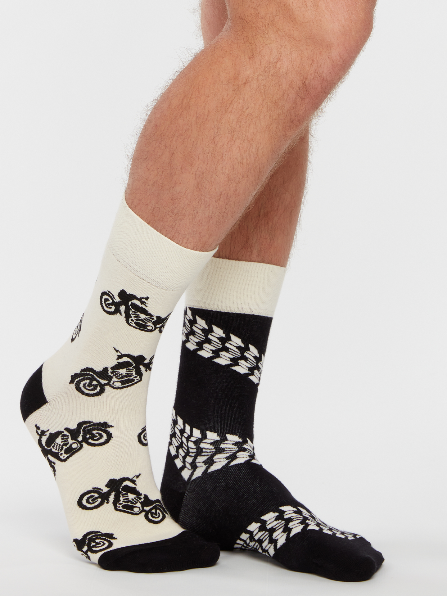 regular-socks-motorbike-02-a8/a8ec21d8cfbb767bfd3560bf4d8875ffd558f2a1