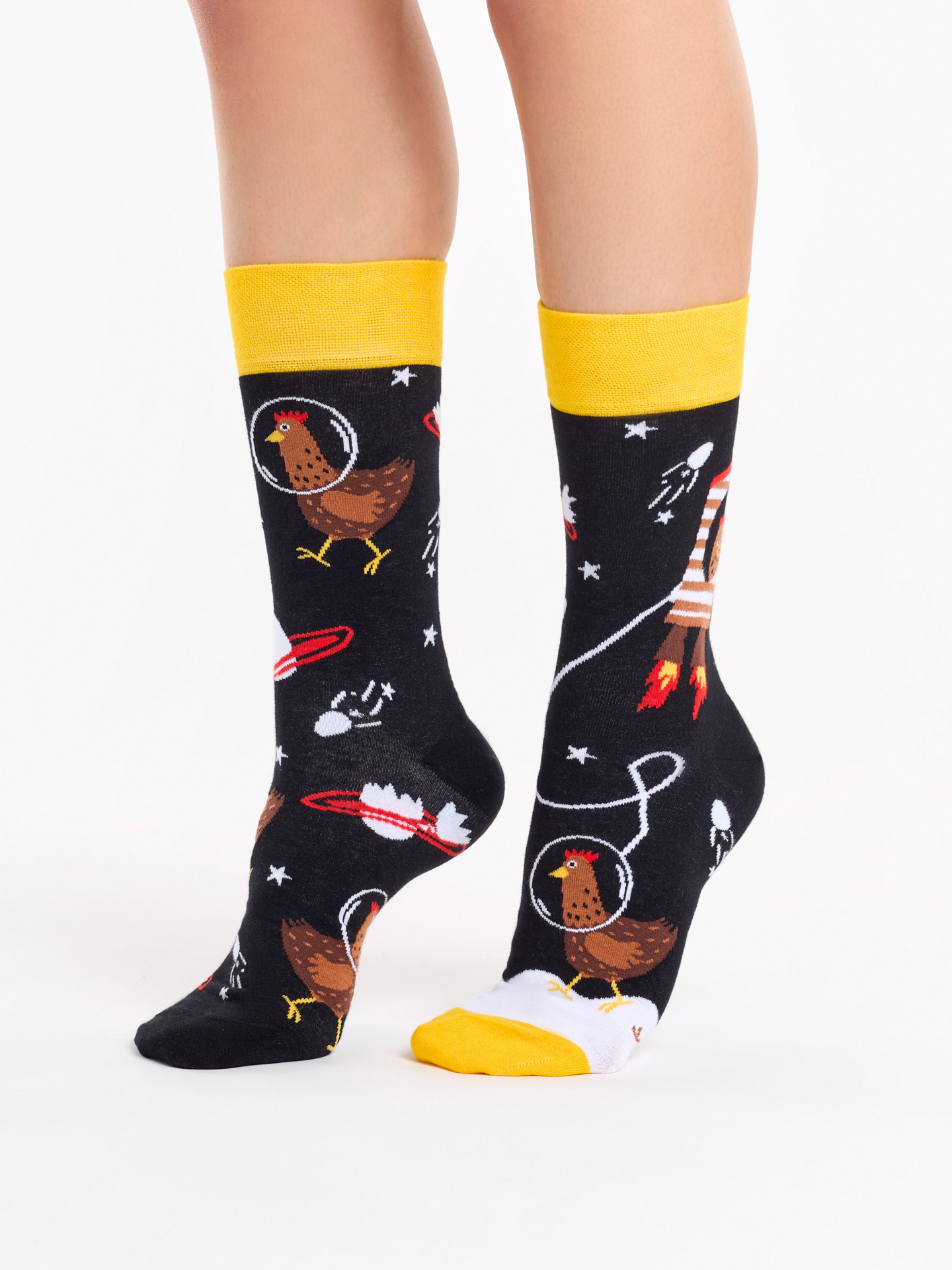 regular-socks-hen-astronaut-02-5a/5a5295328082252a79f55b10c9c4e48f3cbf275d