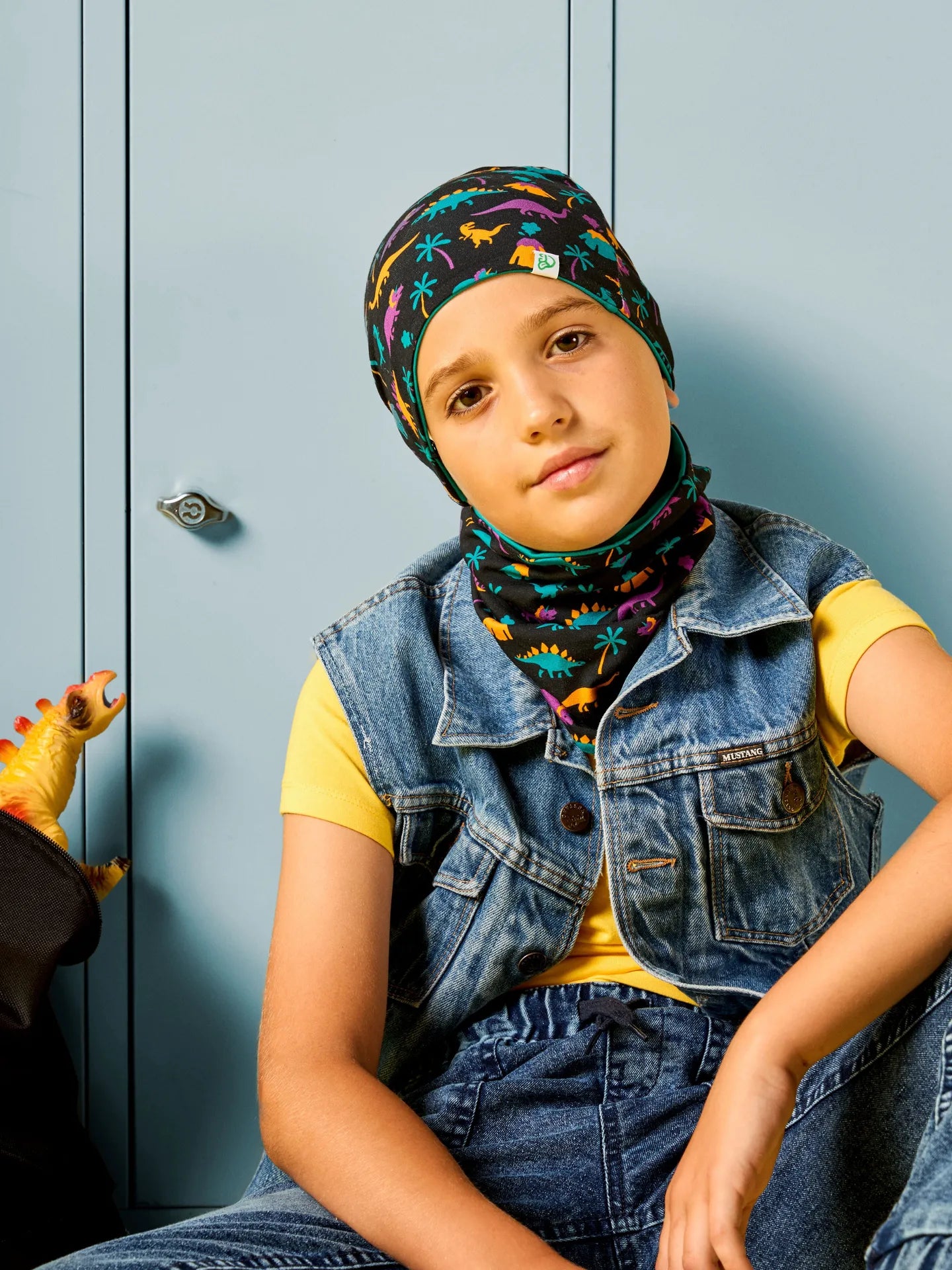 kids-light-beanie-neck-warmer-set-dinos-volcanos-48/480e59ba5240e5999e74234e45ff5050e23d83a1