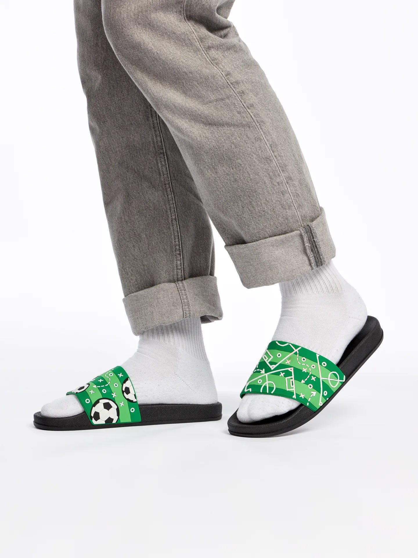 slides-football-pitch-1-a0/a0abc4874c1a3244c5e91329ee444b9b8390f85b