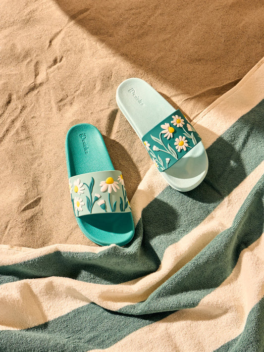 slides-turquoise-chamomile-2f/2f0f8dddffd1f55dd9cfad2e5305840dfda644d0