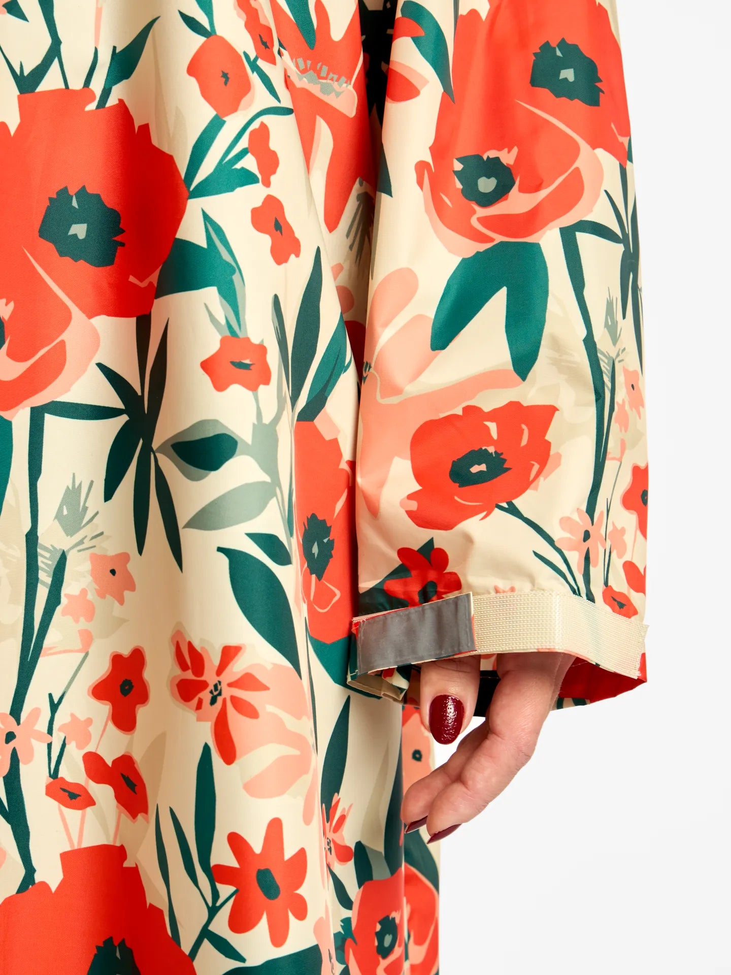 raincoat-poppy-garden-e2/e2a529d2423af9411842a3de3d91c852577f2dd8