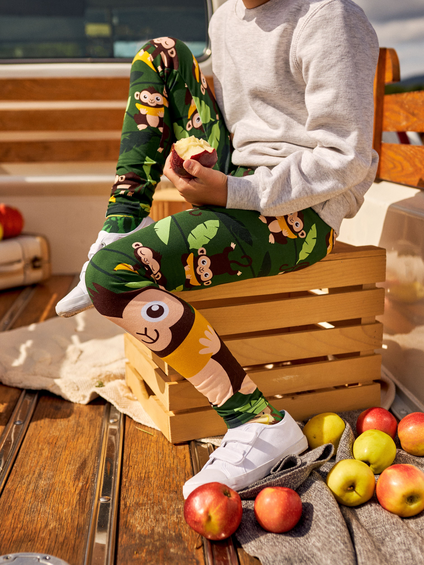 kids-cotton-leggings-monkey-in-the-jungle-84/841f498ad0d0845816c7444c8ec5db09f780b998