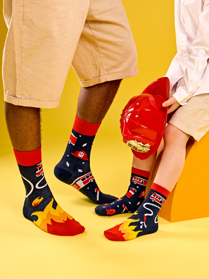 regular-socks-firefighter-02-cd/cda9f23bbf8ebf4eda22bf87244a49cb67c5c6d2