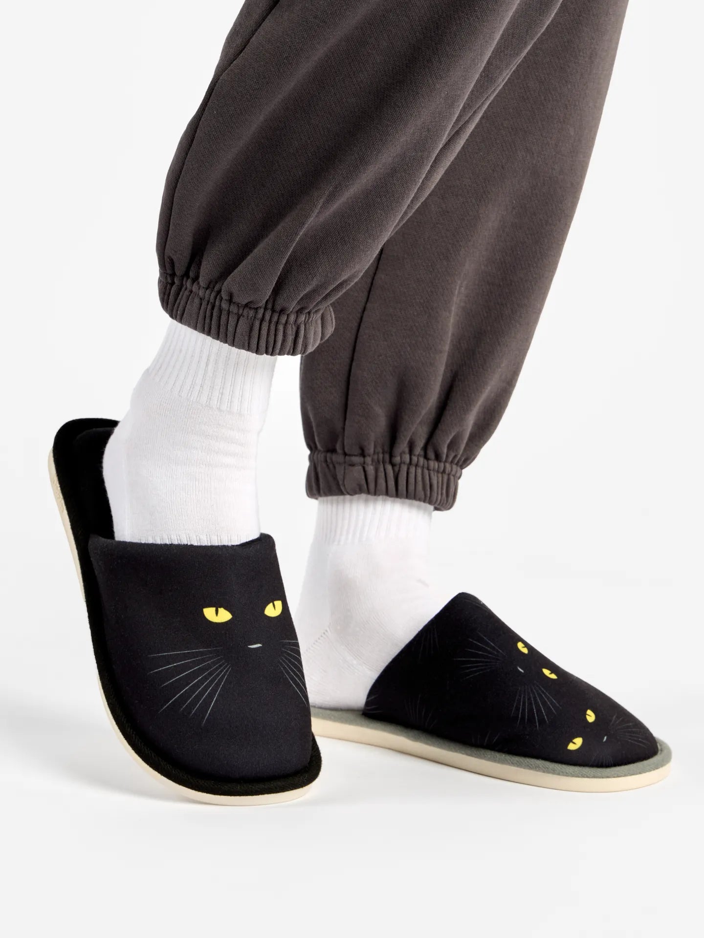 slippers-cat-eyes-3e/3eb5b5dd06c697f11bf305cb5ee67a74d6e64352