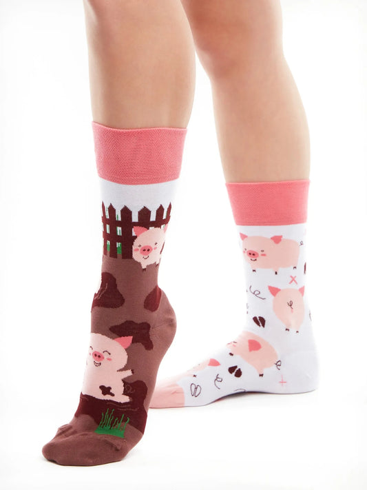 regular-socks-happy-pigs-02-01/01891319ece20cd7514dcc7eb71704d2f6c45b95