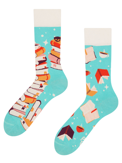 regular-socks-magic-books-02-65/65b537862680c413d28db4b9d70a551d7e2c8a85