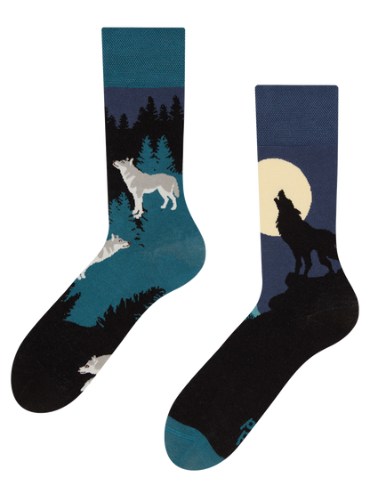 regular-socks-moon-wolf-02-7a/7a8f055c1fc99c6034fdc0d9681fb0b961e6e4ae