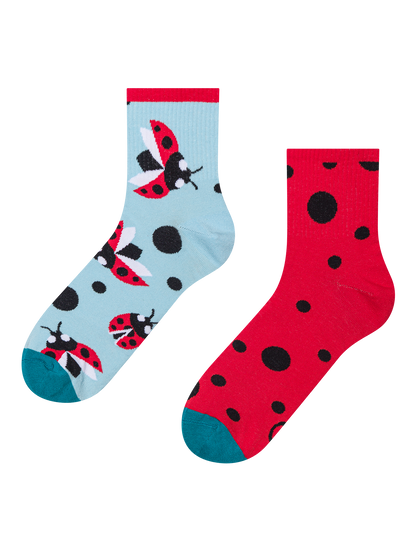 crew-socks-ladybugs-dots-02-de/de4a745665c9655f40900112e28067fd42d0beba