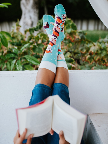 regular-socks-magic-books-02-d8/d8b484add7fa6a7b5eab582e94db456182b40353