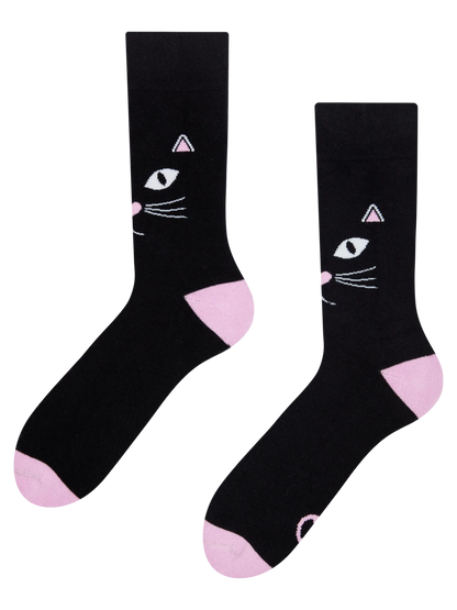 warm-socks-cats-gaze-1-66/66074c0a1d08891a921d0826b826f6e4244c5689