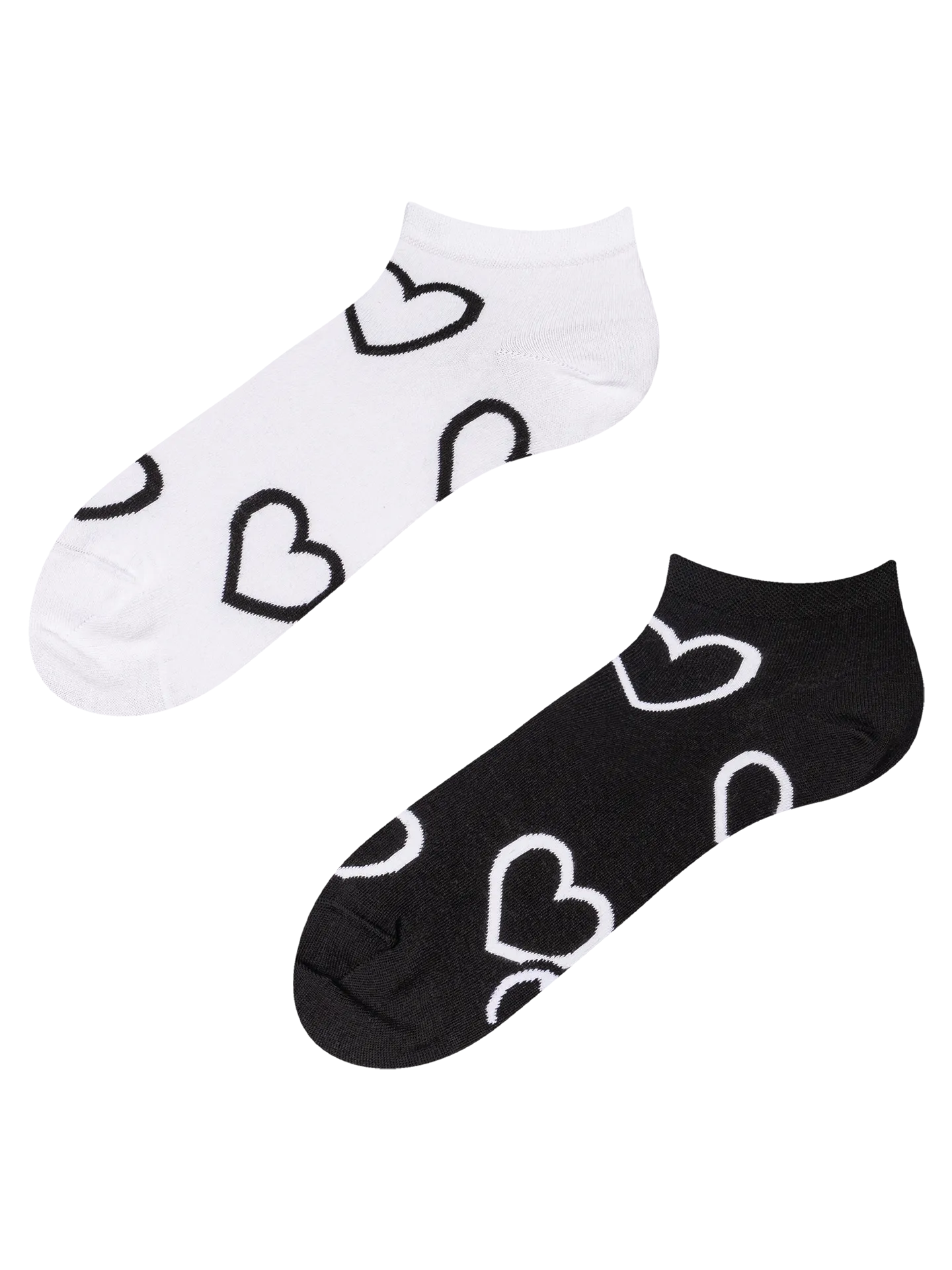 ankle-socks-black-white-hearts-02-53/5322b03fdd9b3b01afeaf40024fe08bddd7a99dc