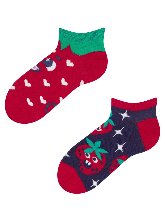 kids-ankle-socks-happy-strawberries-60/6069da9eea24ca1812de41b946b8c25b73cf3363