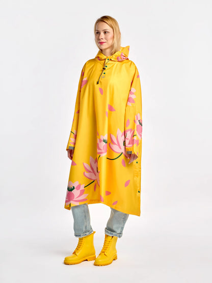 raincoat-spring-waterlillies-21/215f4cb6654bbe479d392a64d2b21434186861e2