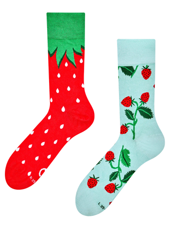Bamboo Regular Socks Little Strawberries