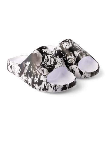Chunky Slides Black & White Stains