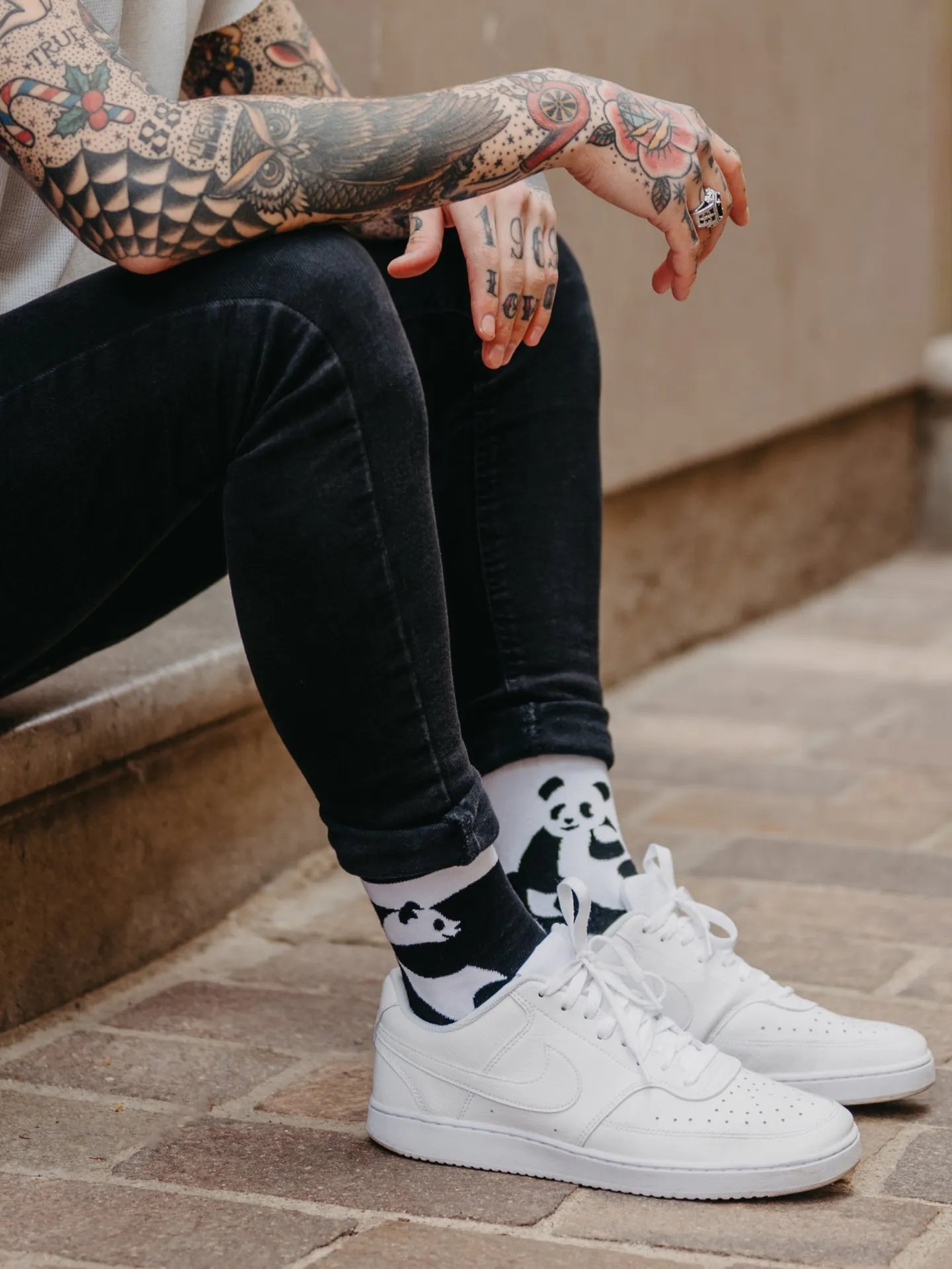 regular-socks-abstract-panda-75/75d4925e0ce2fb523ea2b0397a147d773243b583