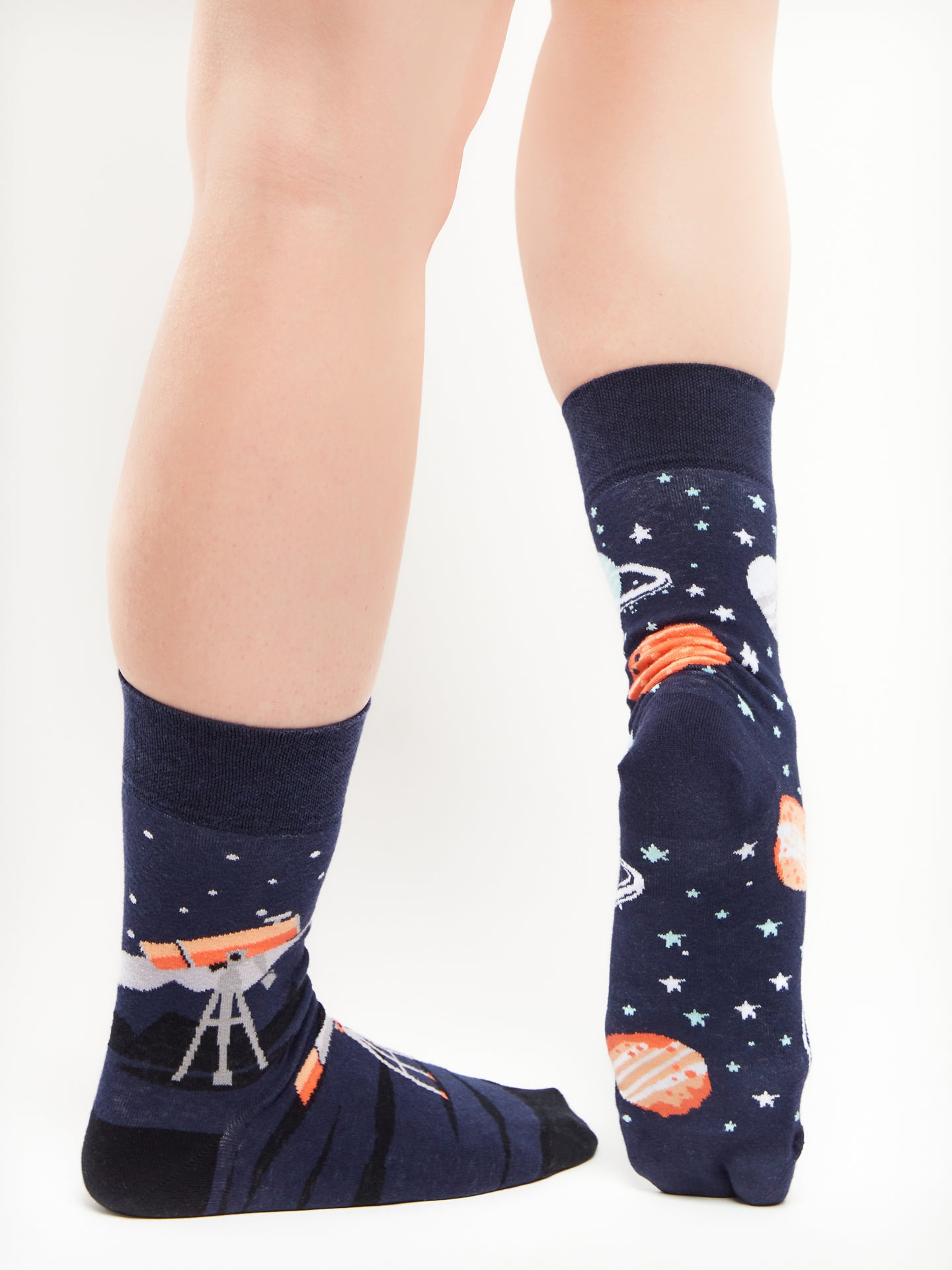 regular-socks-cosmos-02-38/387c0fe0245346472bc8d45a6857c3e85c6a9dc9