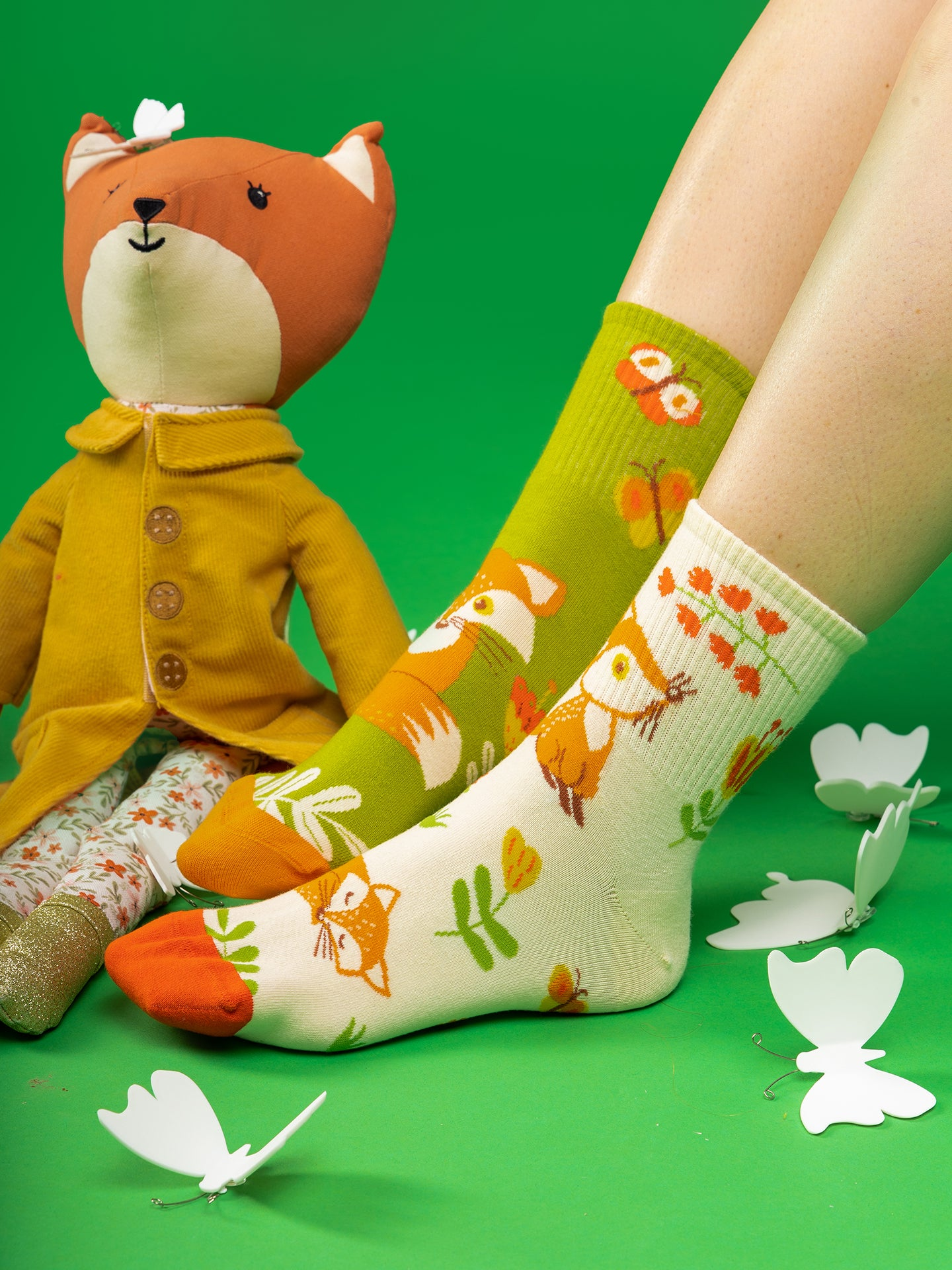 crew-socks-fox-butterflies-02-af/af999b61e8121166091f8bb4060b35b869cffa08