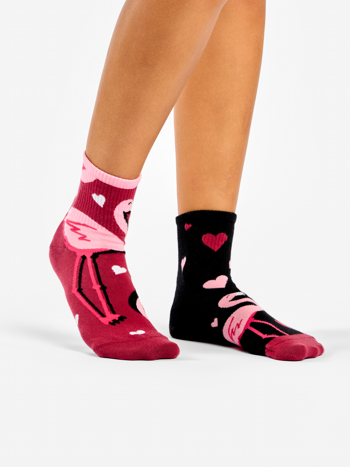 crew-socks-flamingos-hearts-37/371556a88848a82bbcbe613d0dda3bc3107b90c0