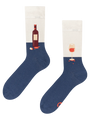 regular-socks-bottle-of-wine-02-8a/8a14d2f73892755bed1b2ae8b2df161922d58e86