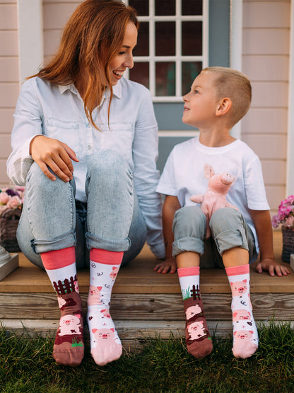 Regular Socks Happy Pigs