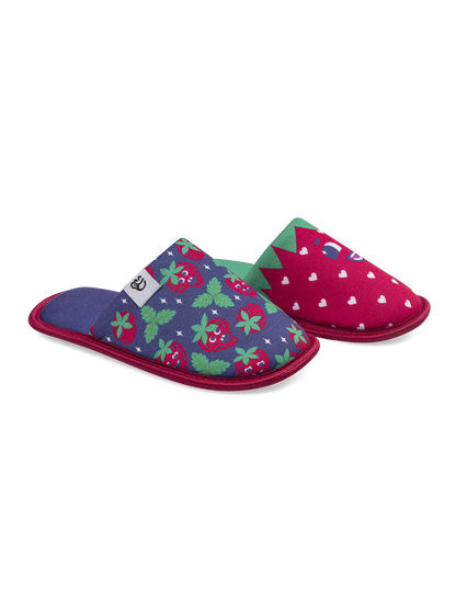 kids-slippers-happy-strawberries-e9/e96c666047f7d360fd1842ec8661572888e55191