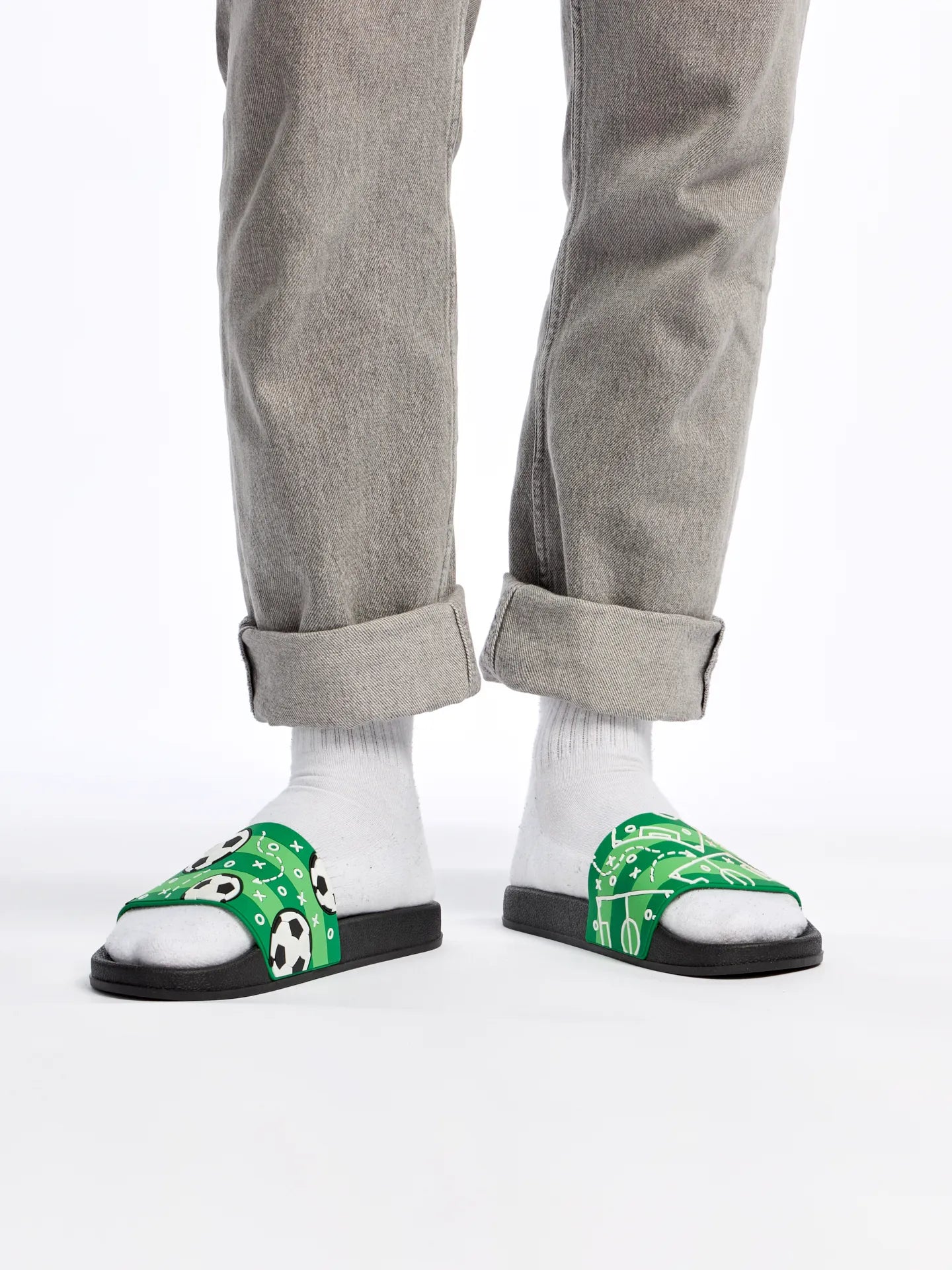 slides-football-pitch-1-89/894b923c37d09da94d0c7916c53de2aac246d7eb