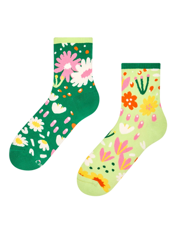 Crew Socks Flower Garden