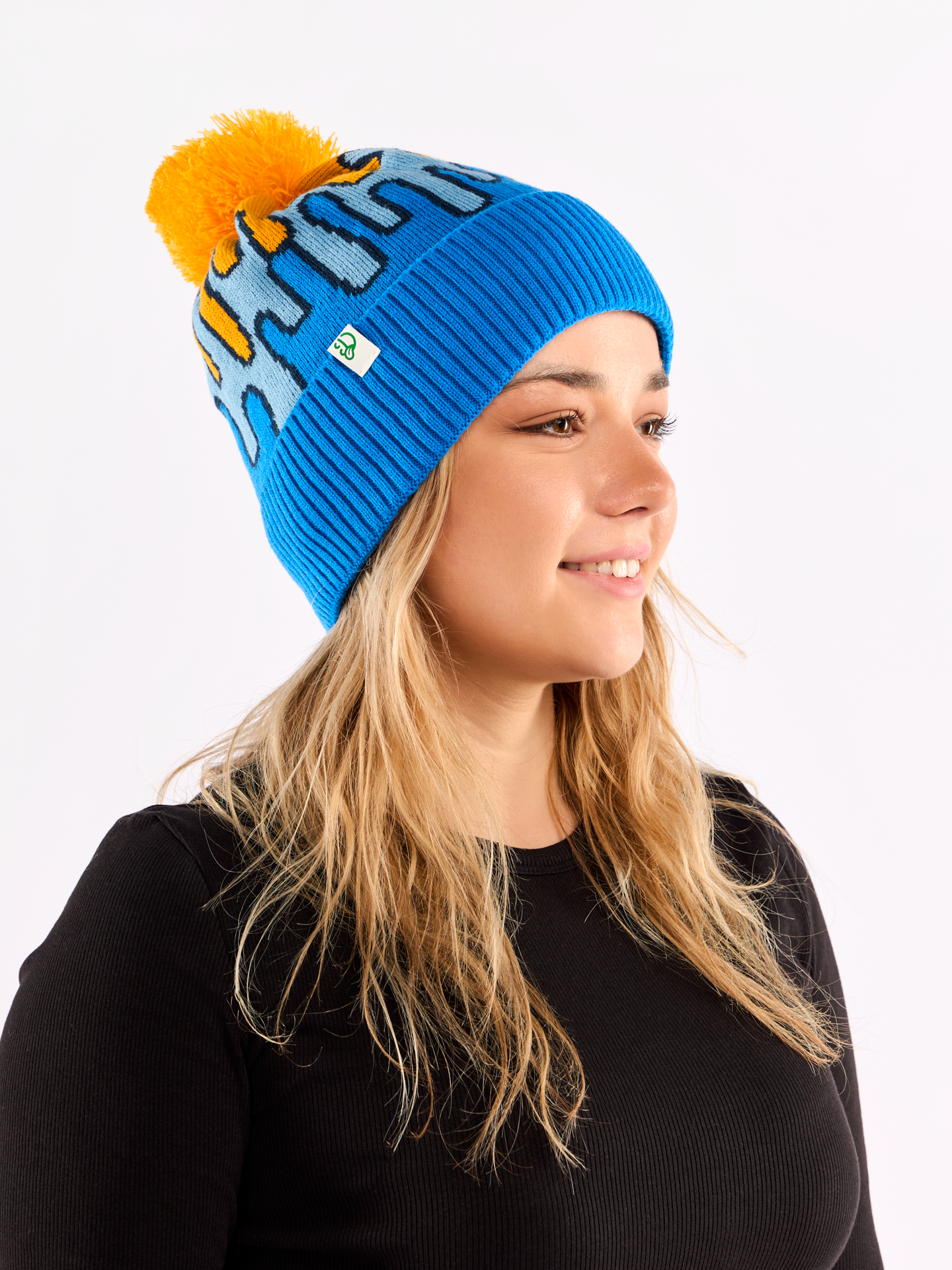 beanie-spilled-colours-85/8560b3ac30f855a7323096b88ee2d1e56feb94e0