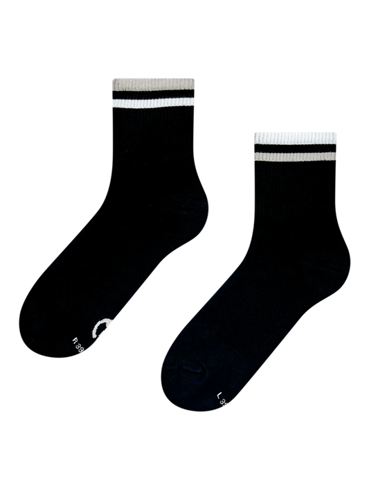 crew-socks-black-white-stripes-34/3470e86f24e0cb023396b228aa10b320e167090c