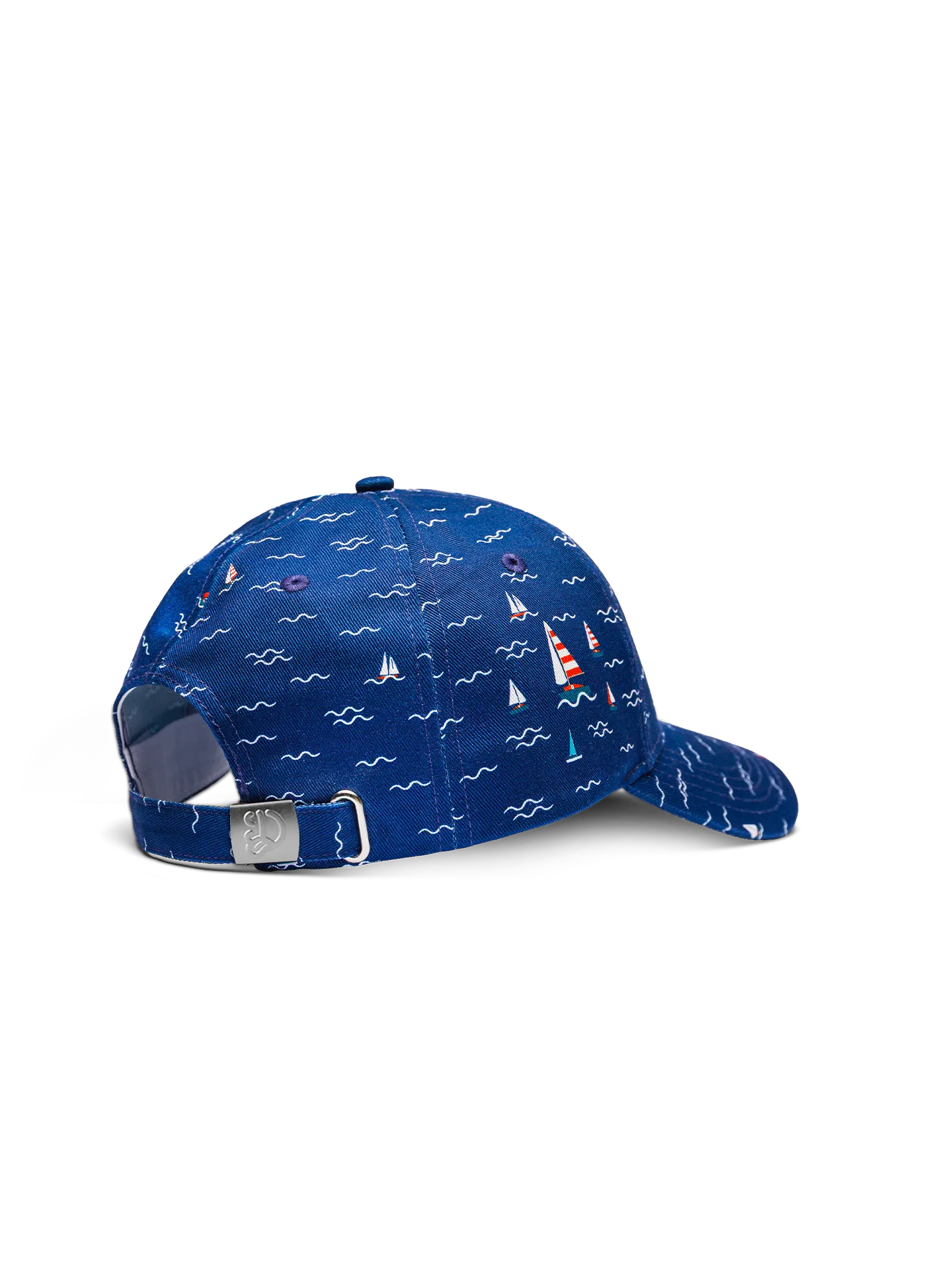 cap-sailboats-on-the-sea-e5/e5d30a421f6789d1c0d64cf66cc97186559fbbca