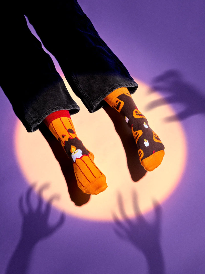regular-socks-pumpkin-candles-e6/e6bf90f47e6b95c1ea8ea192950eb66800928b23