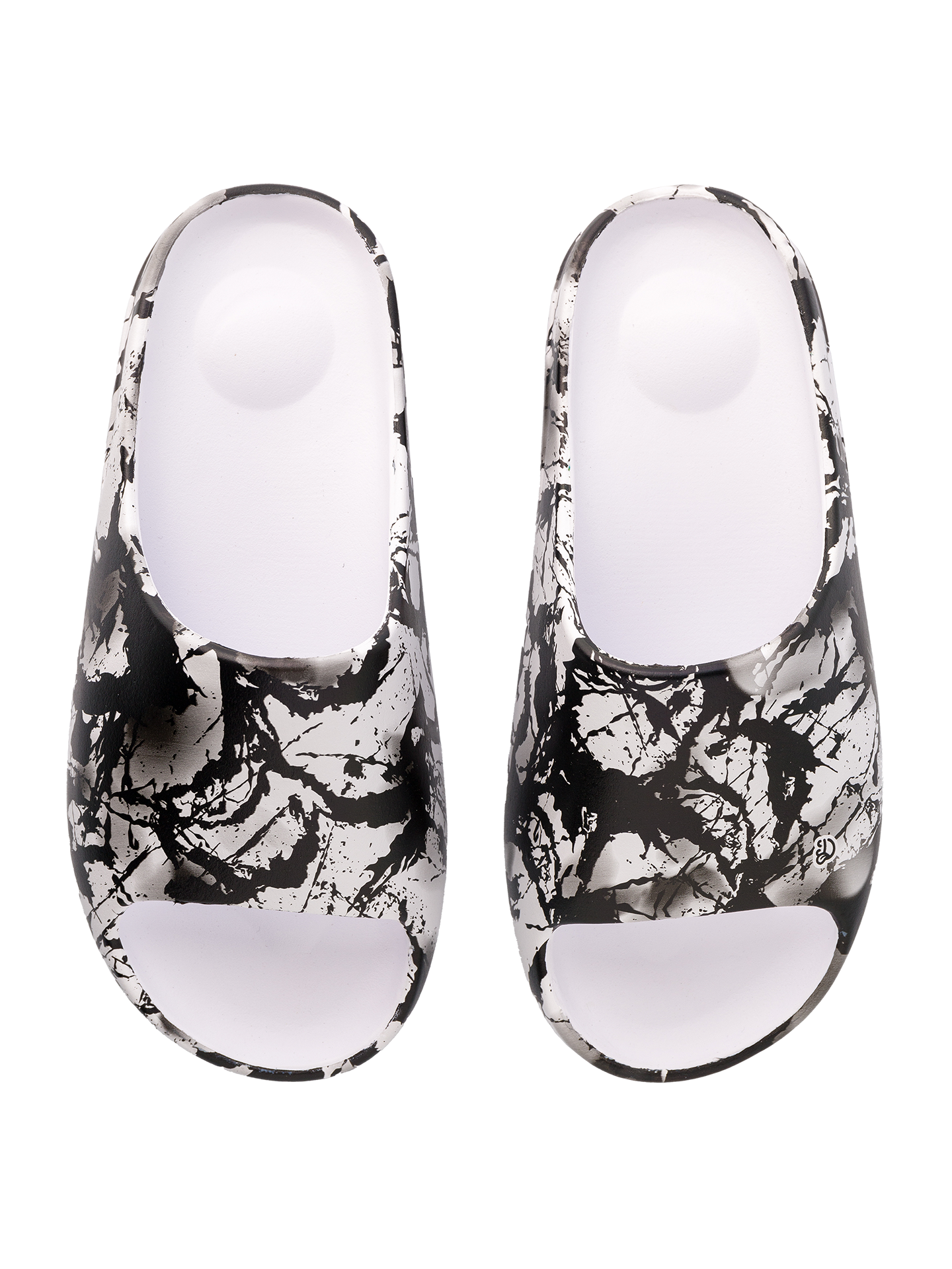 chunky-slides-black-white-stains-ea/ea6819a2a728b1fb1a3f6ee7c409f0665be24e6f