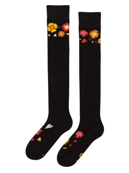 over-the-knee-socks-loves-me-loves-me-not-02/02038eec66a9ec914f16908f5372d7a099b9570a