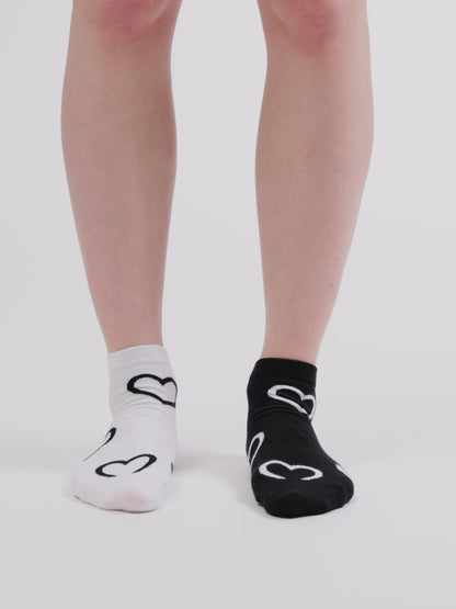 Ankle Socks Black & White Hearts