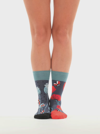 Regular Socks Ladybugs & Poppy Flowers